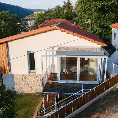 O Souto Da Aldea Ribeira Sacra بيت للعطل بارادا ديل سيل